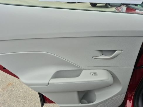 New 2026 Hyundai Kona SE AWD/4WD image 12