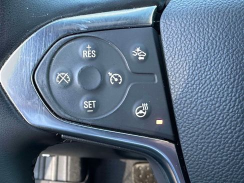 Certified 2023 Chevrolet Traverse LT image 24