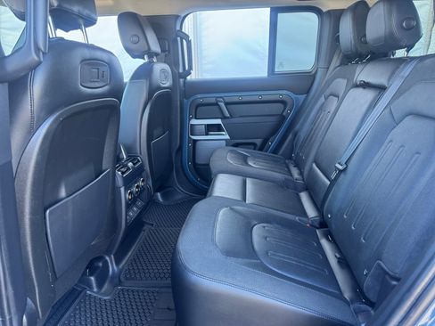 Used 2021 Land Rover Defender 110 SE image 17