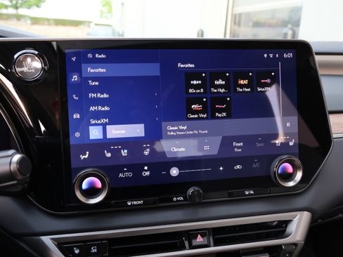 Used 2025 Lexus RX 350 Premium Plus w/ Convenience Package image 24