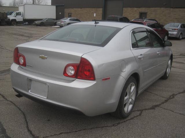 Used 2010 Chevrolet Malibu LS FWD image 5