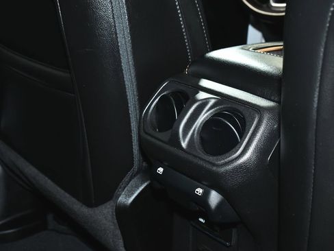 Used 2022 Jeep Wrangler Unlimited Sahara image 43