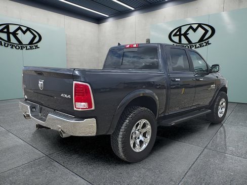 Used 2018 RAM 1500 Laramie w/ Convenience Group AWD/4WD image 3