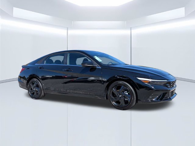 Certified 2026 Hyundai Elantra SEL Sport Premium FWD image 1