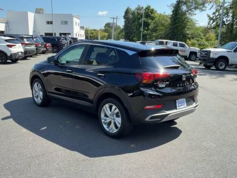 Used 2024 Buick Encore GX Preferred FWD image 6