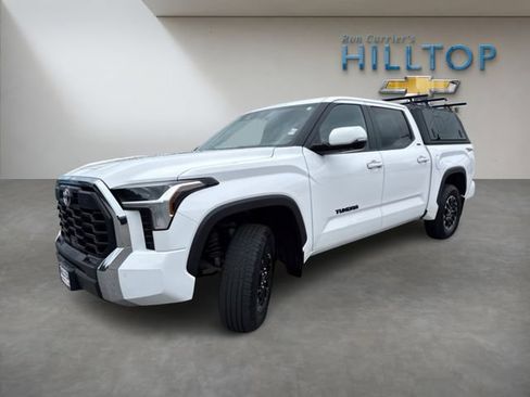 Used 2025 Toyota Tundra SR5 w/ TRD Off-Road Package AWD/4WD image 14