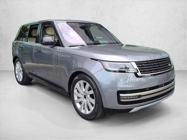 Used 2023 Land Rover Range Rover SE AWD/4WD image 3