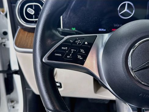Used 2023 Mercedes-Benz C 300 4MATIC Sedan image 14