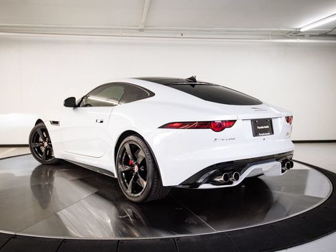 Used 2018 Jaguar F-TYPE R AWD/4WD image 3