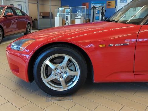 Used 2002 Honda S2000 image 9