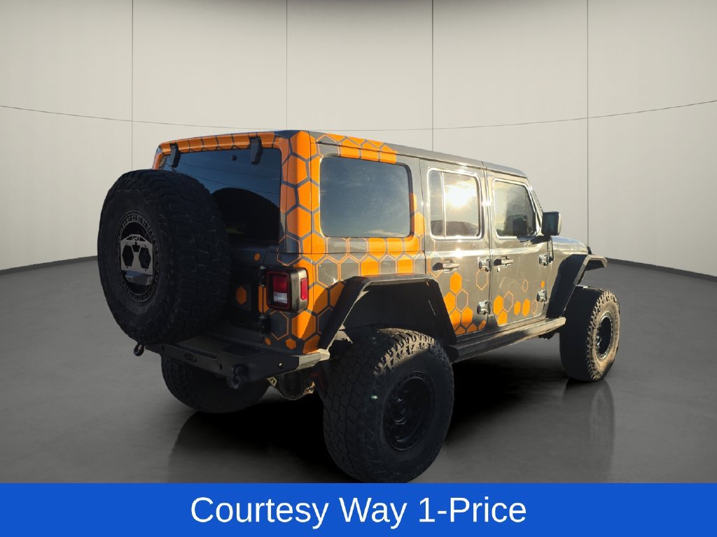 Used 2018 Jeep Wrangler Unlimited Rubicon AWD/4WD image 9