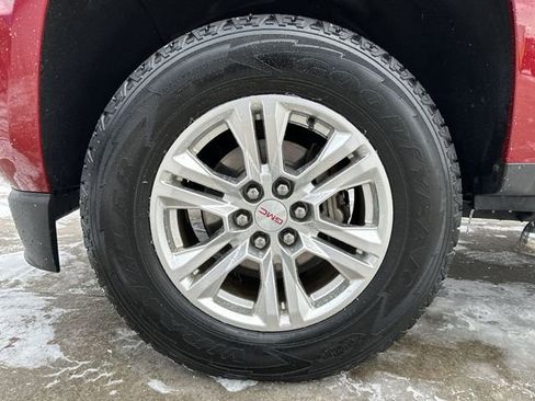 Used 2019 GMC Canyon SLE w/ Driver Alert Package image 12