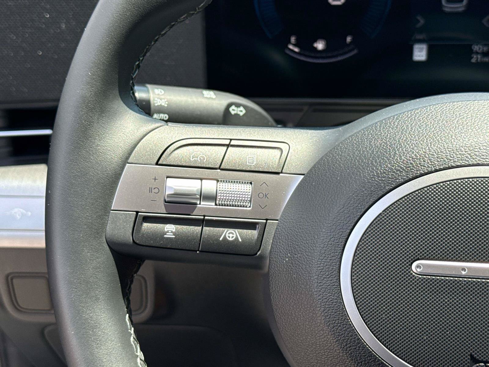 New 2026 Hyundai Kona SEL Sport AWD/4WD image 6