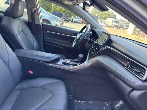 Used 2023 Toyota Camry XSE FWD image 13