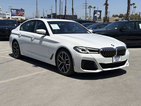 Used 2023 BMW 530i w/ M Sport Package RWD image 25