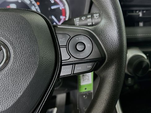 Used 2024 Toyota RAV4 LE FWD image 17