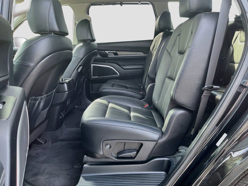 Used 2022 Kia Telluride EX w/ EX Premium Package AWD/4WD image 24
