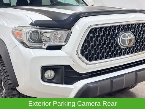 Used 2019 Toyota Tacoma TRD Off-Road image 14
