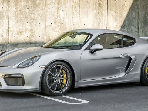 Used 2016 Porsche Cayman GT4 RWD image 2