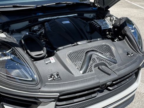 Used 2026 Porsche Macan S AWD/4WD image 6