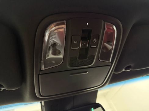 Used 2020 Kia Stinger GT2 image 32