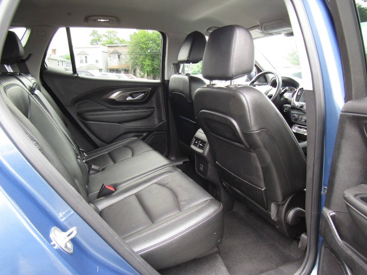 Used 2024 GMC Terrain SLT AWD/4WD image 27