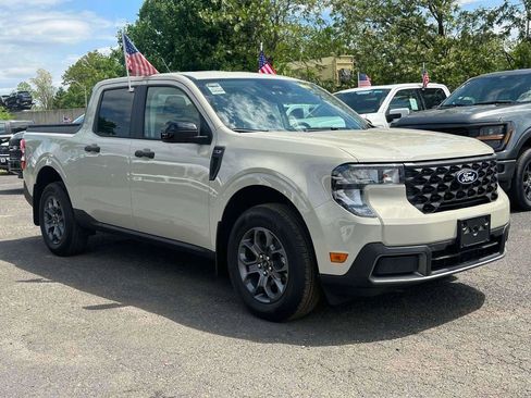 Used 2025 Ford Maverick XLT w/ Equipment Group 301A AWD/4WD image 1