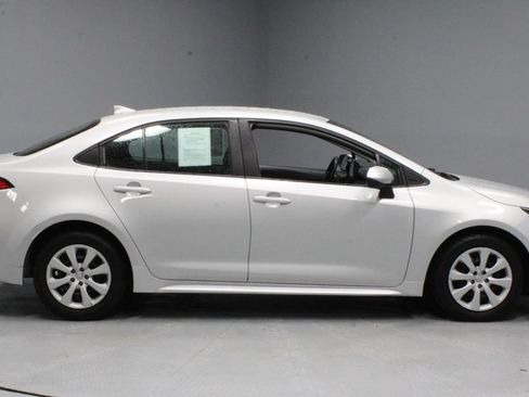 Used 2024 Toyota Corolla LE FWD image 12