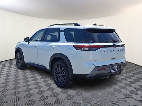 New 2026 Nissan Pathfinder SL FWD image 4