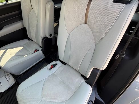Certified 2026 Toyota Grand Highlander AWD Hybrid image 30