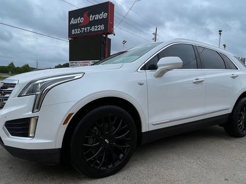 Used 2018 Cadillac XT5 Luxury w/ Driver Awareness Package FWD image 4