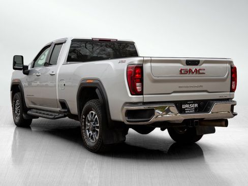 Used 2022 GMC Sierra 2500 SLE w/ SLE Value Package; image 3
