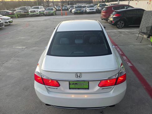 Used 2015 Honda Accord Sport image 10