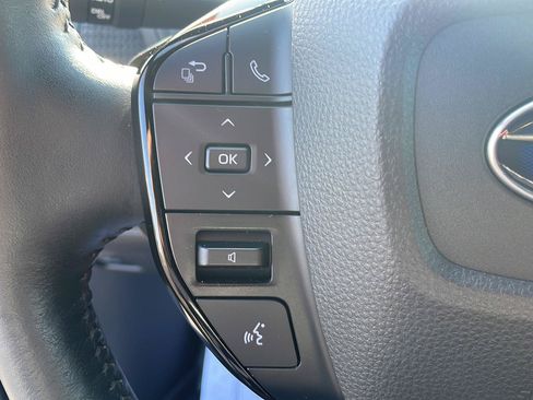 Used 2024 Subaru Solterra w/ Touring Package AWD/4WD image 16