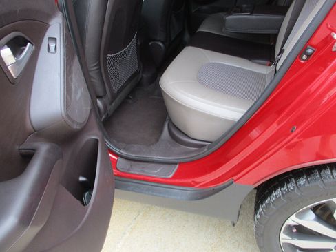 Used 2013 Hyundai Tucson GLS FWD image 8