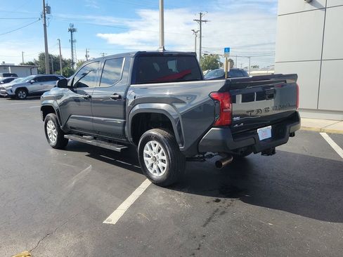 Used 2024 Toyota Tacoma SR image 4