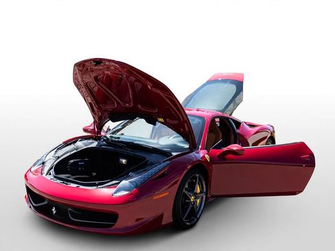 Used 2013 Ferrari 458 Italia Coupe RWD image 33