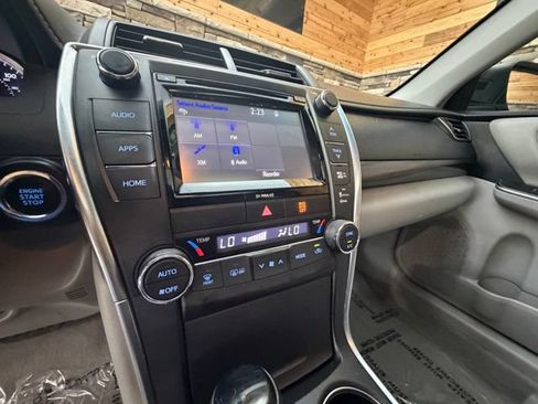 Used 2016 Toyota Camry XLE w/ Moonroof Package FWD image 20