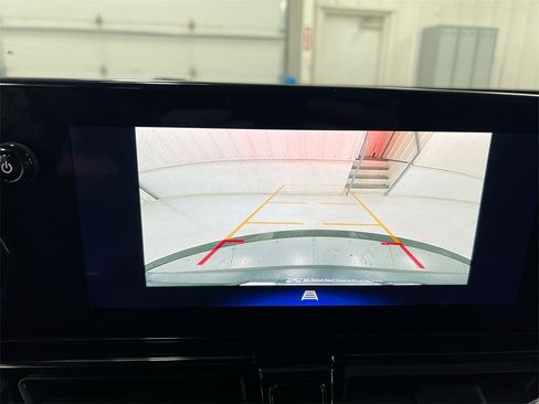 Used 2024 Chevrolet TrailBlazer RS image 14