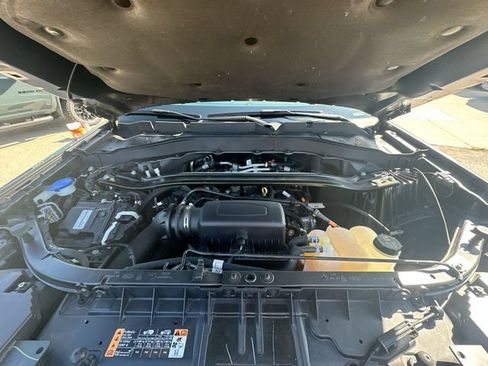 Used 2023 Ford Explorer Limited w/ Equipment Group 301A AWD/4WD image 34