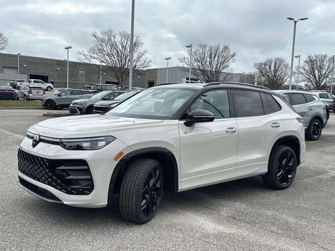New 2026 Volkswagen Tiguan SE R-Line AWD/4WD image 36
