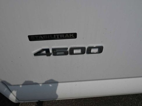 New 2024 GMC Savana 4500 w/ Power Convenience Package RWD image 28