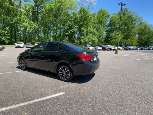 Used 2017 Toyota Corolla SE w/ Body Protection Package FWD image 6