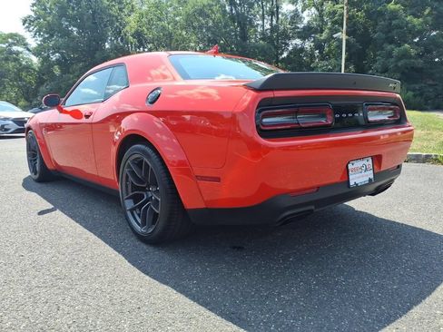 Used 2018 Dodge Challenger SRT Hellcat RWD image 23