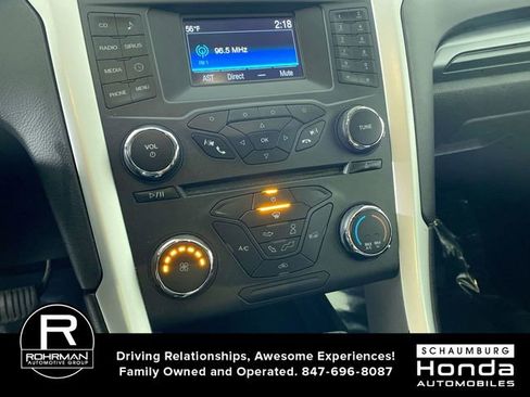 Used 2016 Ford Fusion SE w/ Equipment Group 201A image 9