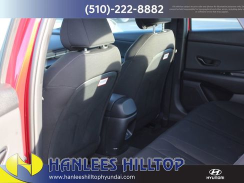 New 2025 Hyundai Elantra SEL image 14