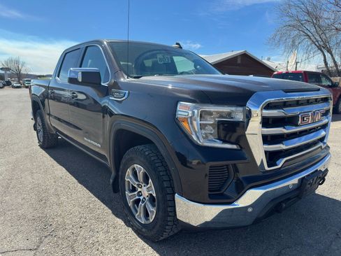 Used 2020 GMC Sierra 1500 SLE w/ SLE Value Package image 1