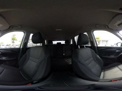 Used 2025 Nissan Rogue SV AWD/4WD image 40