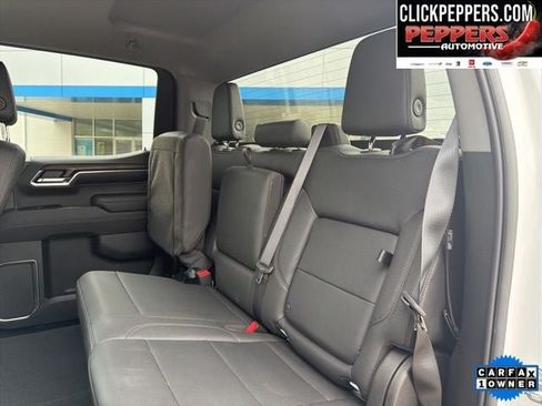 Used 2022 GMC Sierra 1500 SLT w/ Max Trailering Package AWD/4WD image 13