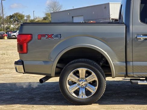 Used 2019 Ford F150 Lariat w/ Equipment Group 502A Luxury image 10